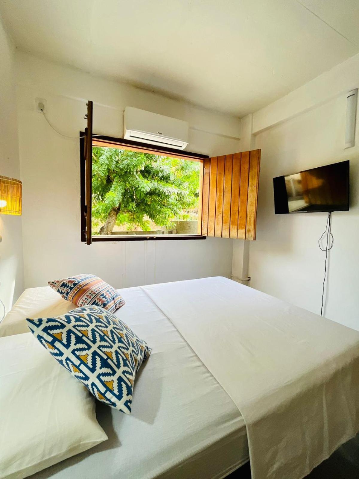 Casinha Flor, Vila Florescer, Centro Historico! 皮拉尼亚斯 外观 照片